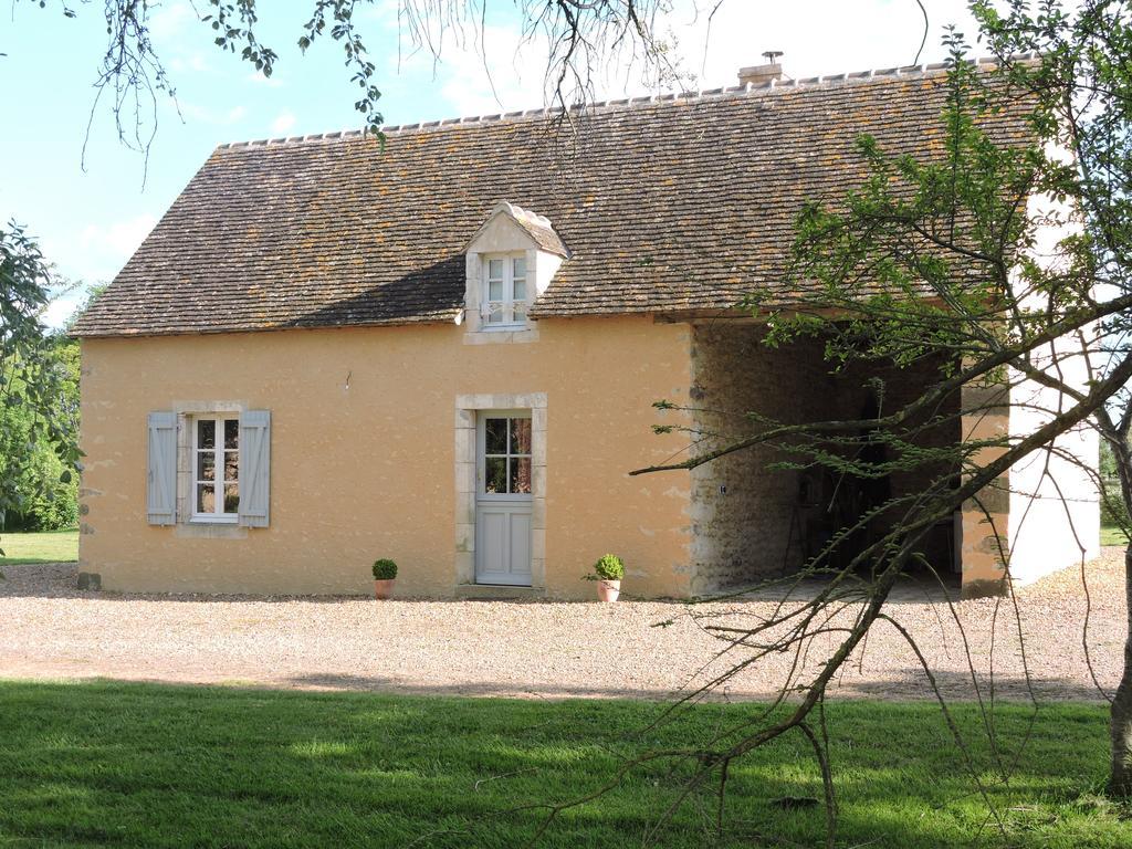 Gite De La Hertaudiere Montbizot Bagian luar foto