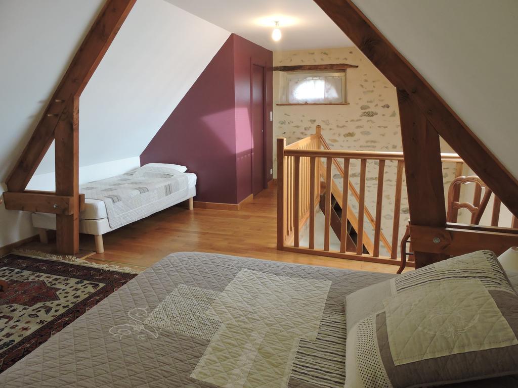 Gite De La Hertaudiere Montbizot Bagian luar foto