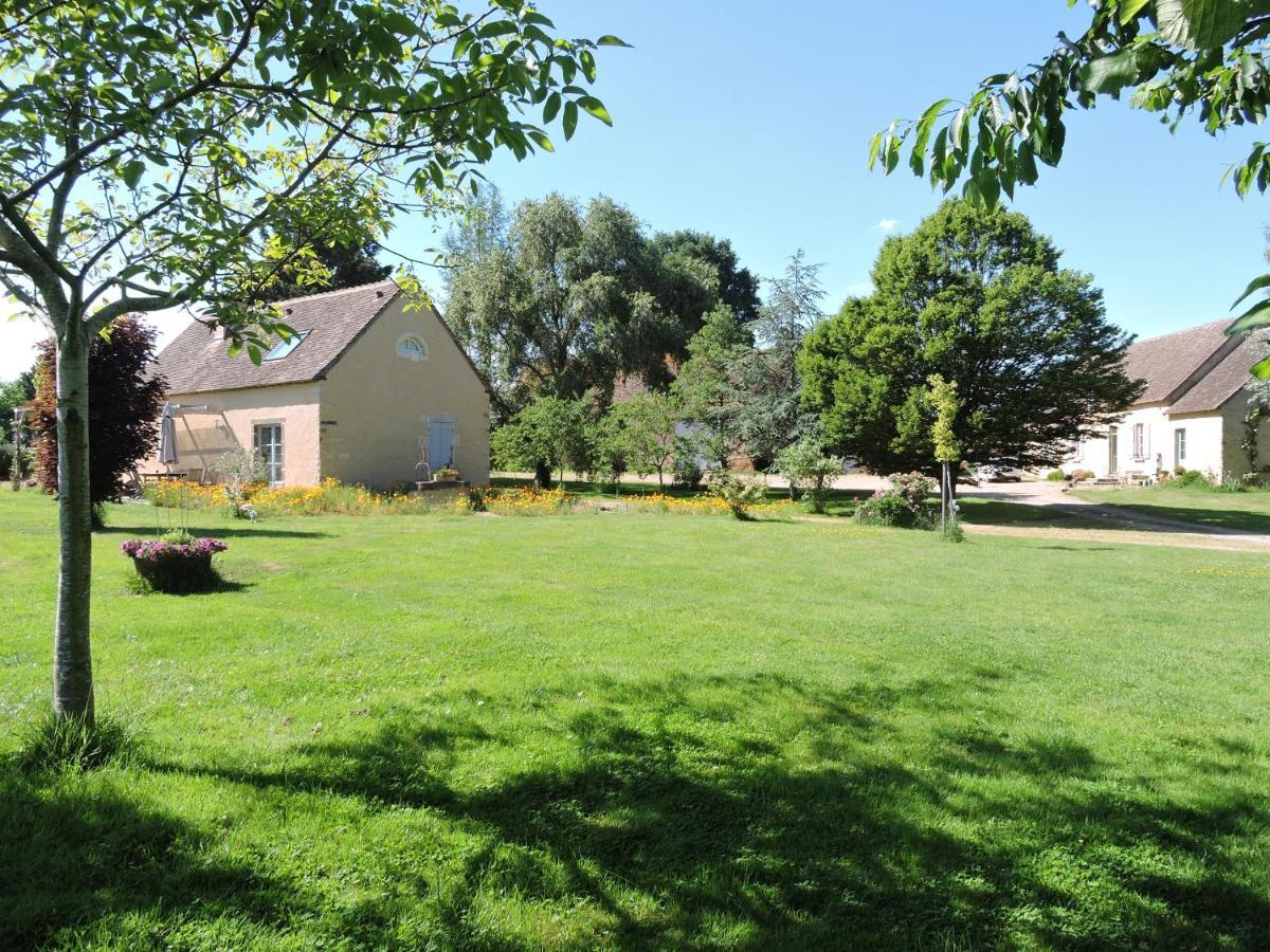 Gite De La Hertaudiere Montbizot Bagian luar foto